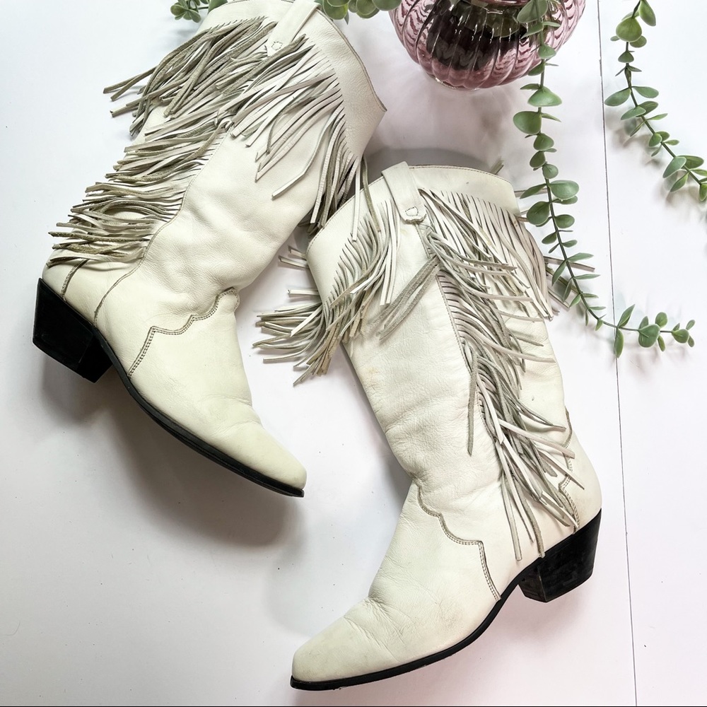 dingo White Fringe Western Heeled Boots